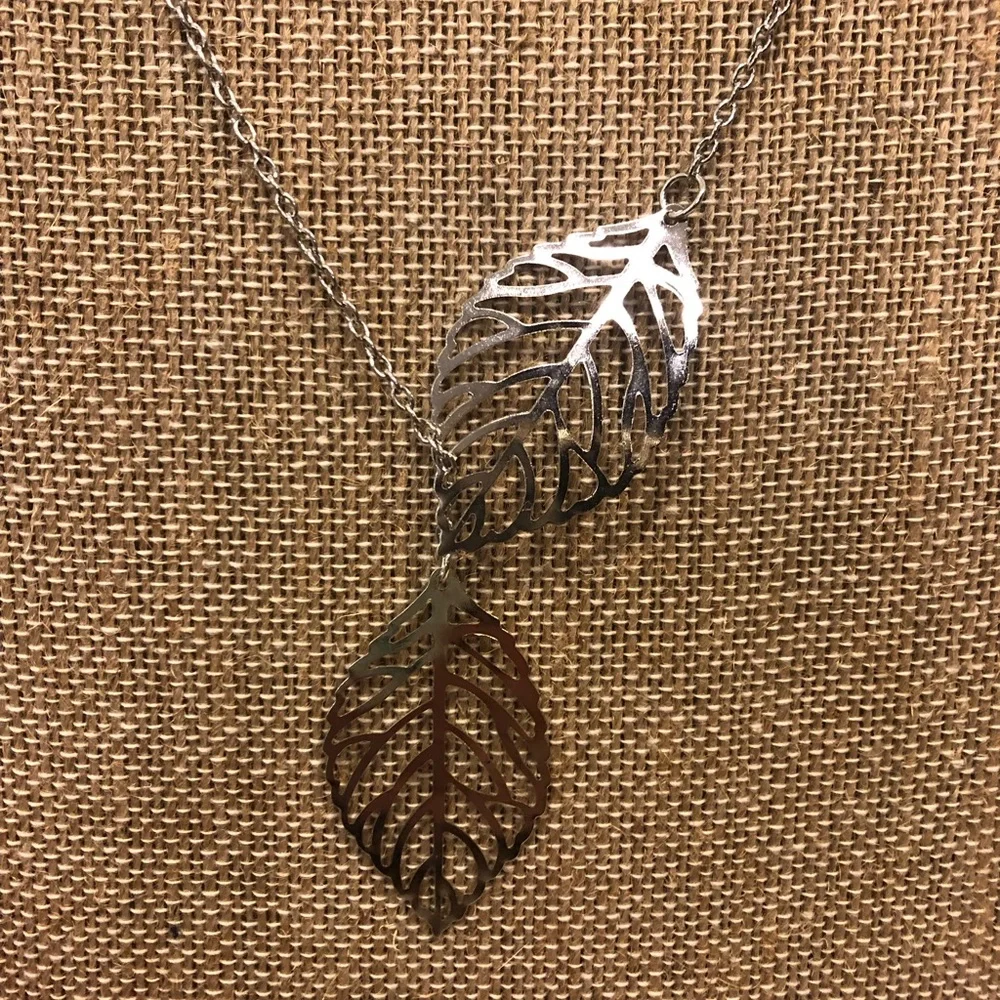 Golden Threads Double Leaf Delicate Silver Tone Necklace NWT